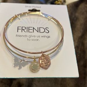 Set of 3 bracelets - new in packaging